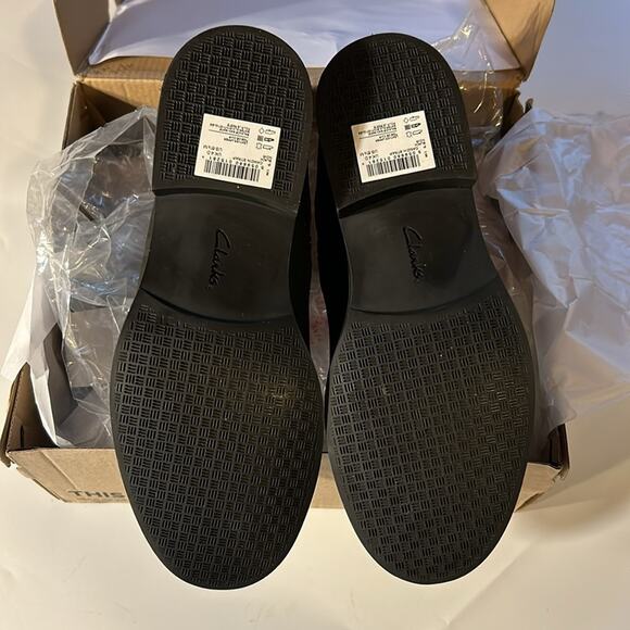 CLEARANCE NIB Clarks Women's Camzin Strap Fashion Boot Black Size 6.5 M - Picture 7 of 8